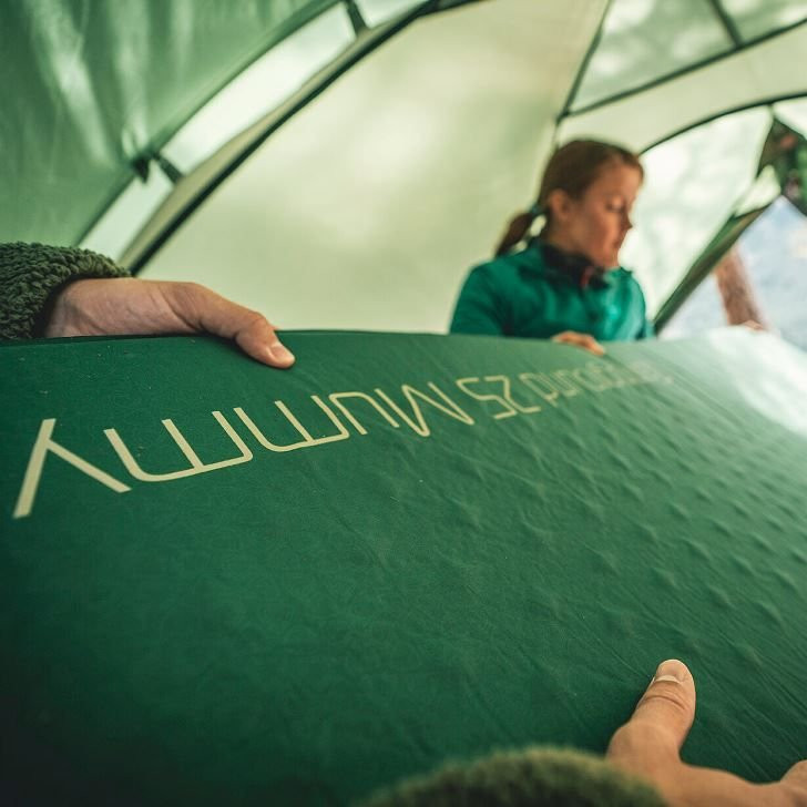 Skeufy Matelas de camping auto-gonflant de 12 cm d'épaisseur, auto-gonflable, avec pompe à pieds, étanche, avec coussin pour la randonnée, les voyages et la plage
